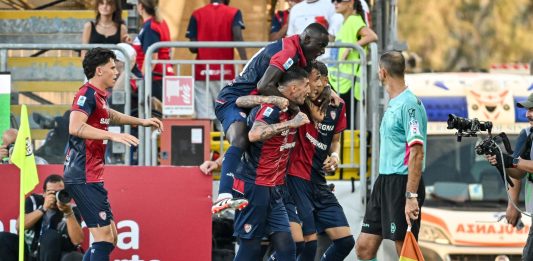 Il Cagliari piega il Lecce, 1-0 firmato Maldini