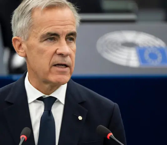 Carney a Trump: “Canada più forte è un partner migliore per gli Usa”. Il discorso al Parlamento Ue: “All’Europa ci lega un’affinità elettiva”