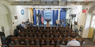Usa, giudice ordina a Trump di riammettere Cnn, Ms Now e Politico alla Casa Bianca