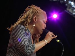 È morta Cassandra Wilson, cantante jazz vincitrice di due Grammy Award