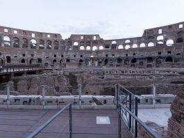Precipita durante i lavori al Colosseo, morto un operaio di 22 anni