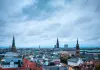 Allarme a Copenaghen per droni e pacco sospetto davanti all’ambasciata Usa, oggi il vertice Nato