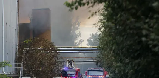 Ucraina, attacco russo a Dnipro provoca 3 vittime. Zelensky vede Macron a NY: focus su sicurezza e pacchetto di sostegno invernale