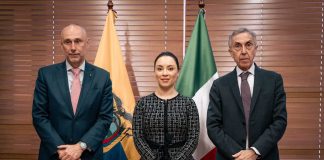 L’ambasciatore italiano in Ecuador Giovanni Davoli ricevuto dalla presidente dell’Assemblea Nazionale, firmato un accordo antimafie