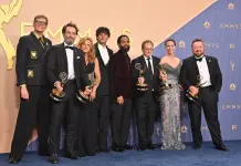 “Widow’s Bay” trionfa tra le commedie agli Emmy Awards 2026, “The Pitt” si conferma miglior dramma