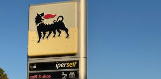 Caro carburanti, scatta il tetto ai prezzi sulla rete Eni. Palazzo Chigi verifica la disponibilità di Q8