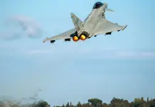 Attacchi a base aerea in Arabia Saudita, colpito un Eurofighter italiano. Crosetto “Nessun nostro militare coinvolto”