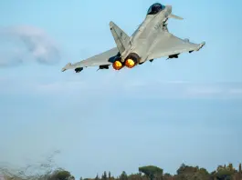 Attacchi a base aerea in Arabia Saudita, colpito un Eurofighter italiano. Crosetto “Nessun nostro militare coinvolto”