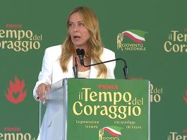 Meloni “In classe numero massimo di stranieri e divieto di burqa e niqab, in arrivo la norma”