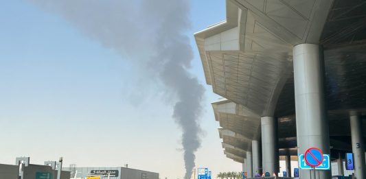 Gli Houthi annunciano attacchi a obiettivi sensibili a Riad e a siti petroliferi a Yanbu