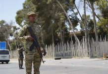 أحكام بالسجن تصل إلى 18 عامًا في ليبيا بسبب تهريب الوقود إلى الخارج