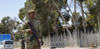 أحكام بالسجن تصل إلى 18 عامًا في ليبيا بسبب تهريب الوقود إلى الخارج