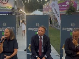 Lollobrigida al Vinòforum: “Dentro una bottiglia di vino c’è anche l’Italia” / Video
