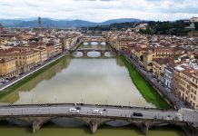 Firenze, inaugurate le nuove paratie dell’Arno. Giani: “Intervento decisivo per la sicurezza”