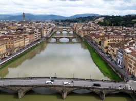 Firenze, inaugurate le nuove paratie dell’Arno. Giani: “Intervento decisivo per la sicurezza”