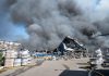Ucraina, attacco russo in un deposito ferroviario di Kiev. Zelensky: “12 morti”