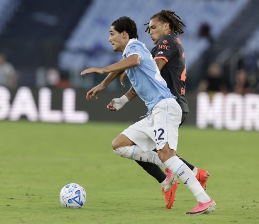 La Lazio scappa, il Milan la riprende: è 2-2 all’Olimpico