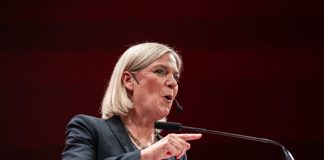 Elezioni in Svezia, il centrosinistra in lieve vantaggio. Andersson: “Pronta a governare”