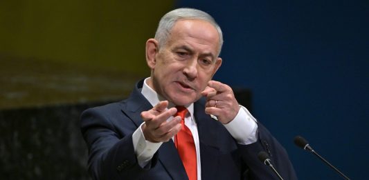Netanyahu all’Onu tra proteste e walkout, scontro a distanza con Mamdani