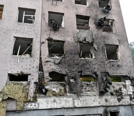 Notte di attacchi incrociati con droni tra Russia e Ucraina: morti e feriti