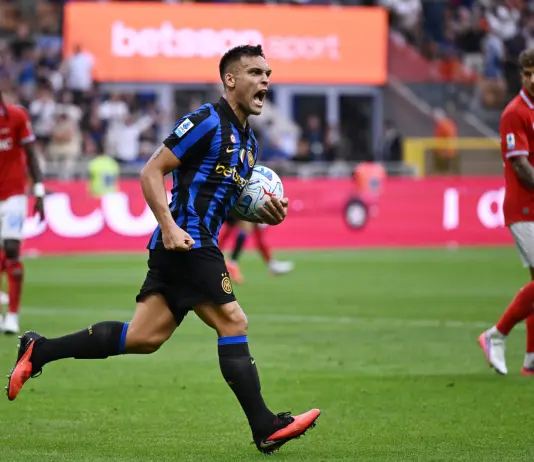 Gol e spettacolo a San Siro, l’Inter rimonta il Napoli: da 0-2 a 3-2