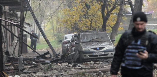 Nuovi raid russi in Ucraina, almeno 4 morti a Kamianske