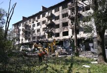 Nuovi raid russi su Kiev nella notte, danni in diversi quartieri