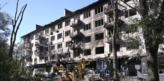Nuovi raid russi su Kiev nella notte, danni in diversi quartieri