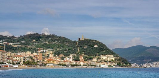 La Liguria punta sul mare e il turismo, Lombardi “35 Bandiere Blu e 18 approdi certificati”