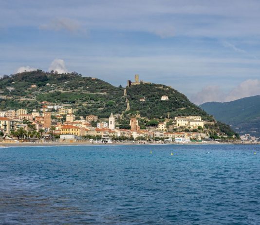 La Liguria punta sul mare e il turismo, Lombardi “35 Bandiere Blu e 18 approdi certificati”