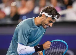 Musetti avanza al secondo turno degli Us Open, Sonego si arrende a Zverev al quinto set