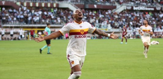 Malen e Pisilli, la Roma vince anche a Torino e resta in vetta a punteggio pieno