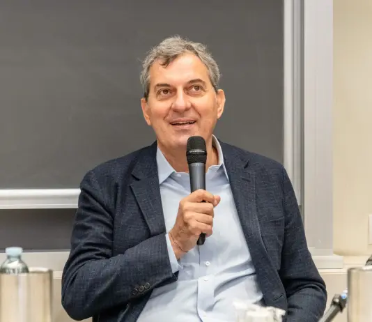 Mario Calabresi dà le dimissioni da Chora Media, pronto a candidarsi a sindaco di Milano