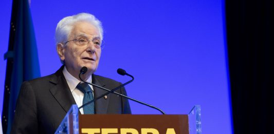 Mattarella a Torino per l’inaugurazione di Terra Madre – Salone del Gusto: “Cibo ed energia armi strategiche bersaglio di guerre scellerate” / Video