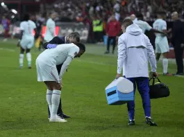 Mbappé out 10-12 giorni dopo l’infortunio in Nazionale: salta Italia-Francia, in dubbio per Roma-Real Madrid
