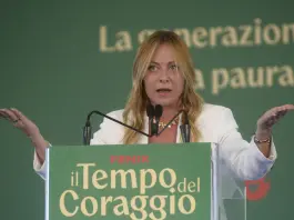 Meloni “In classe numero massimo di stranieri e divieto di burqa e niqab, a breve la norma in CdM” / Video