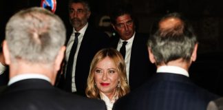 Meloni a Milano per la cena di gala della Fashion Week / Video
