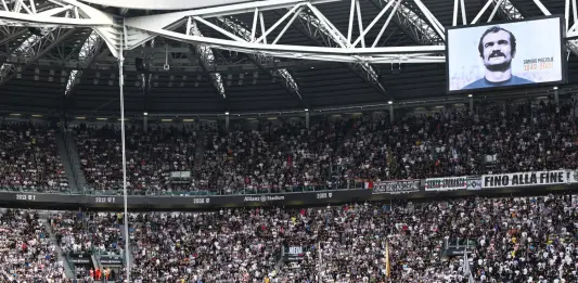 Curva di spalle durante il minuto di silenzio per Mazzola, multa di 10mila euro per la Juventus