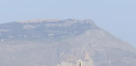 Tragico incidente in una gara automobilistica in Sicilia, morti due giovani di 18 e 20 anni alla Cronoscalata Monte Erice