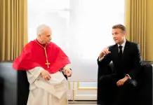 Papa Leone inizia il Viaggio Apostolico in Francia e incontra Macron all’Eliseo: “La guerra non è inevitabile”