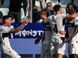 Il Parma batte 2-1 il Genoa e mette nei guai De Rossi