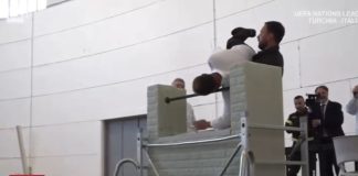 La nuova perizia sulla morte di David Rossi: “Non fu suicidio, aggredito da più persone” / Video