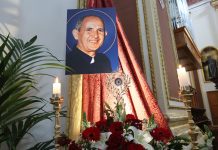 Palermo ricorda Padre Pino Puglisi, prete antimafia ucciso 33 anni fa