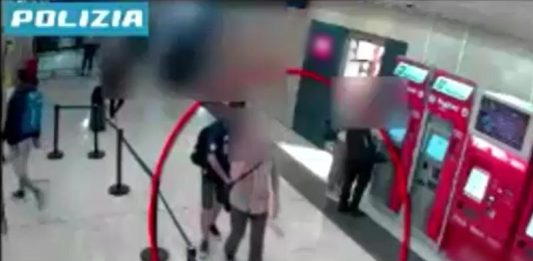 Furti alla stazione di Milano Centrale, borseggiatore arrestato dalla Polizia Ferroviaria