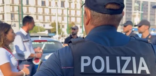 Controlli a tappeto nella zona di piazza Garibaldi a Napoli, 4 arresti