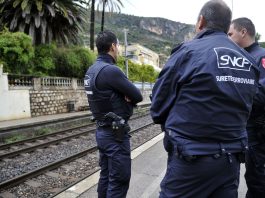 Treno deraglia in Normandia, 44 feriti. Prende corpo l’ipotesi sabotaggio