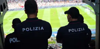 Saluto romano durante Roma-Atalanta, Daspo per 16 tifosi giallorossi / Video