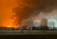 Maxi raid di droni ucraini sulla Russia, colpita una raffineria: due morti