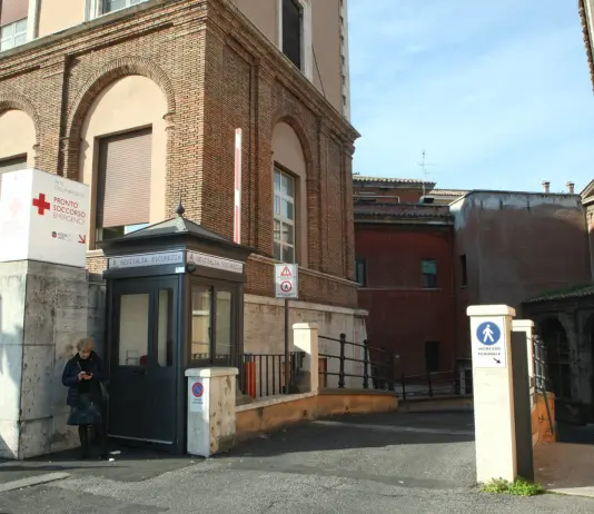 Donna ferita da spari con arma ad aria compressa a Roma, fermato e portato in caserma il presunto responsabile
