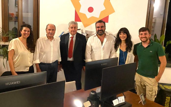Schifani in visita al coworking di Castelbuono